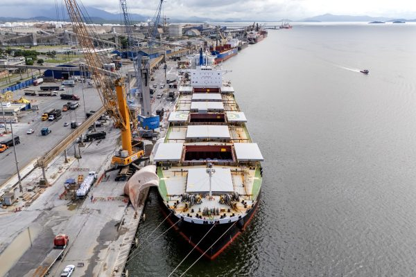 Puerto de Paranaguá: Récord de Carga de Fertilizantes