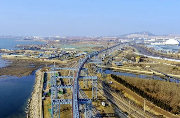 Contrato de construcción portuaria en África Occidental